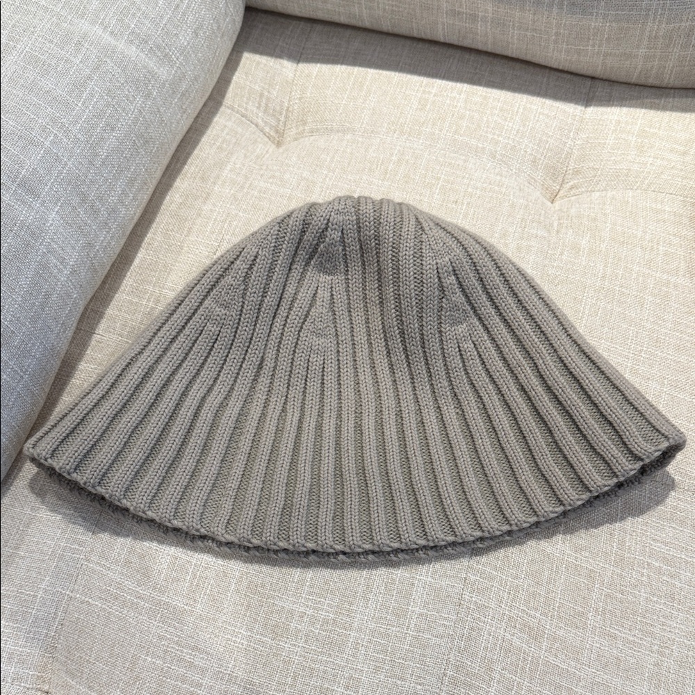 COS Gray Ribbed Knit Hat